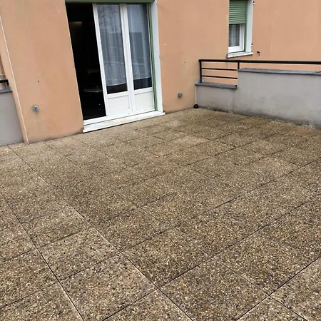 Apartment 5 Min Moulins Duplex -clim -wifi -borne D Arcade -garage 25 Min Le Pal *