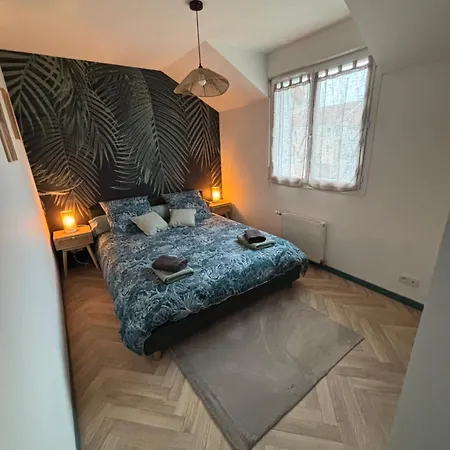 5 Min Moulins Duplex -clim -wifi -borne D Arcade -garage 25 Min Le Pal Apartment