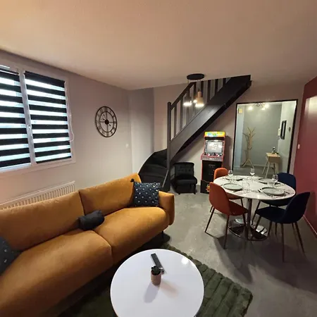 5 Min Moulins Duplex -clim -wifi -borne D Arcade -garage 25 Min Le Pal