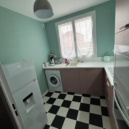 5 Min Moulins Duplex -clim -wifi -borne D Arcade -garage 25 Min Le Pal